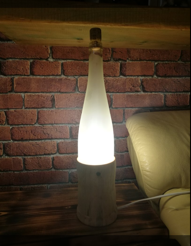 Lampa lahev bílá pískovaná